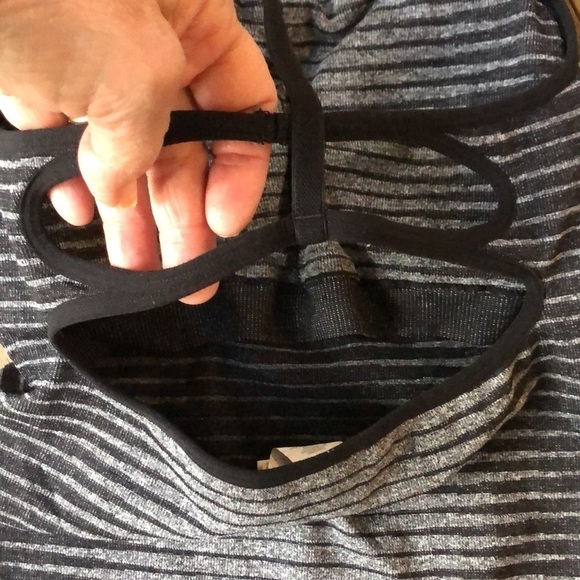 Fabletics Mandy Seamless Gray Black Striped Tank. Size XS - Picture 11 of 13